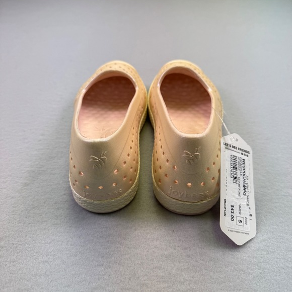 Joybees Women's Slip On Comfort Shoes Gold Perforated Flats Size 5 NWT Champagne - Picture 5 of 5